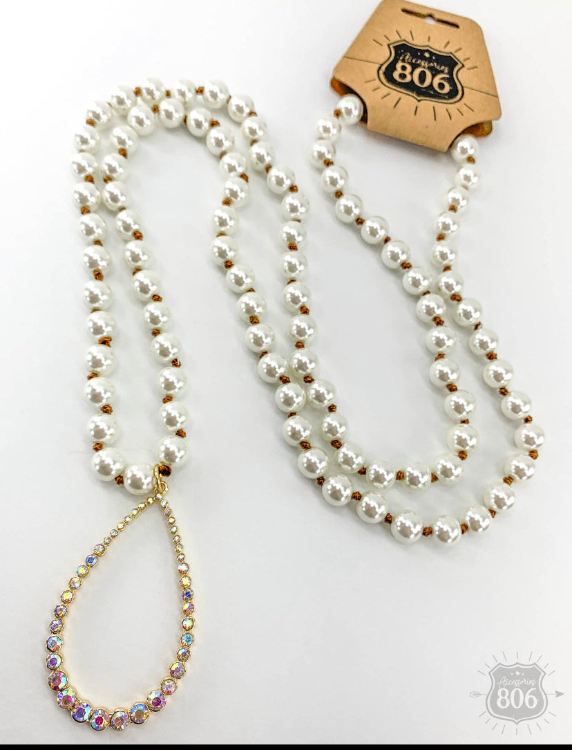 Teardrop necklace