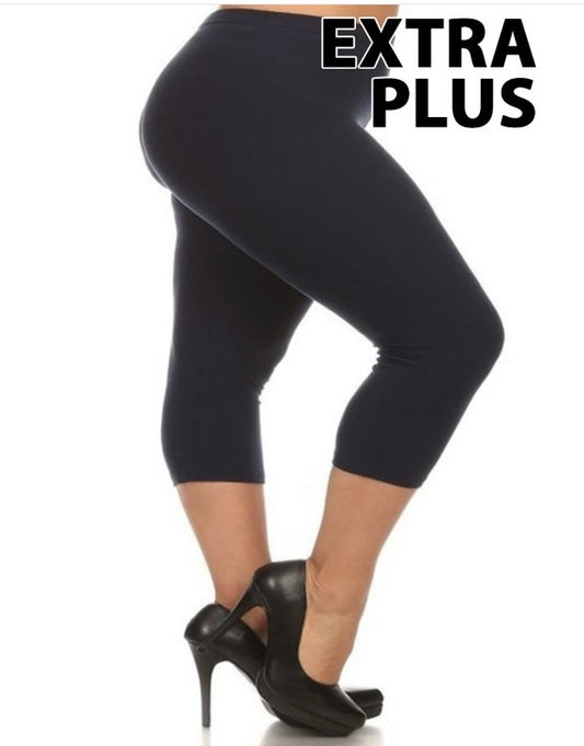 Extra Plus Navy Capri